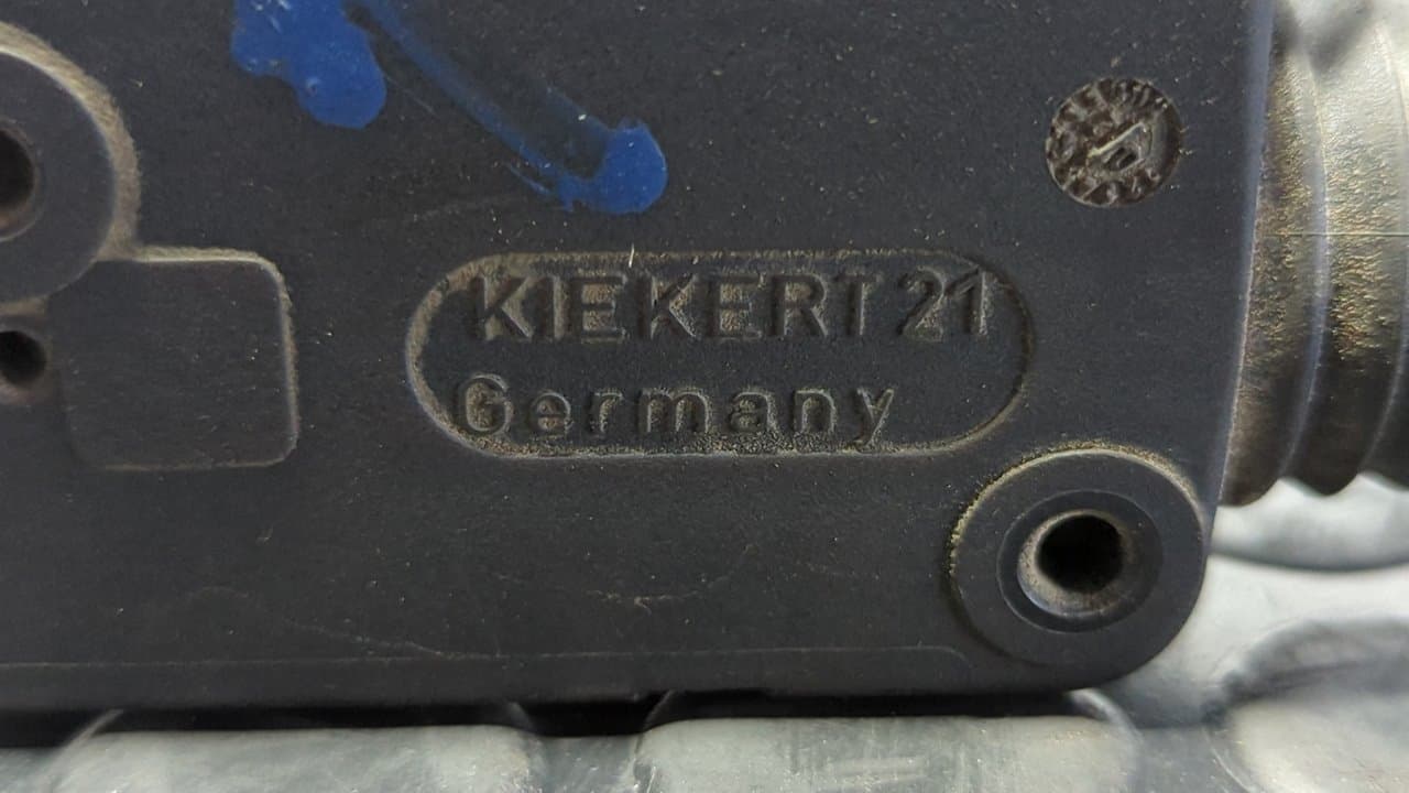 Recambio de MOTOR CIERRE CENTRALIZADO DELANTERO DERECHO para CITROEN SAXO 1.5 D Furio VJX referencia OEM IAM KIEKERT21 - BLANCO 8