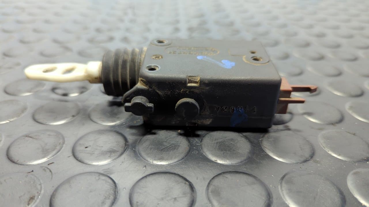 Recambio de MOTOR CIERRE CENTRALIZADO DELANTERO DERECHO para CITROEN SAXO 1.5 D Furio VJX referencia OEM IAM KIEKERT21 - BLANCO 6