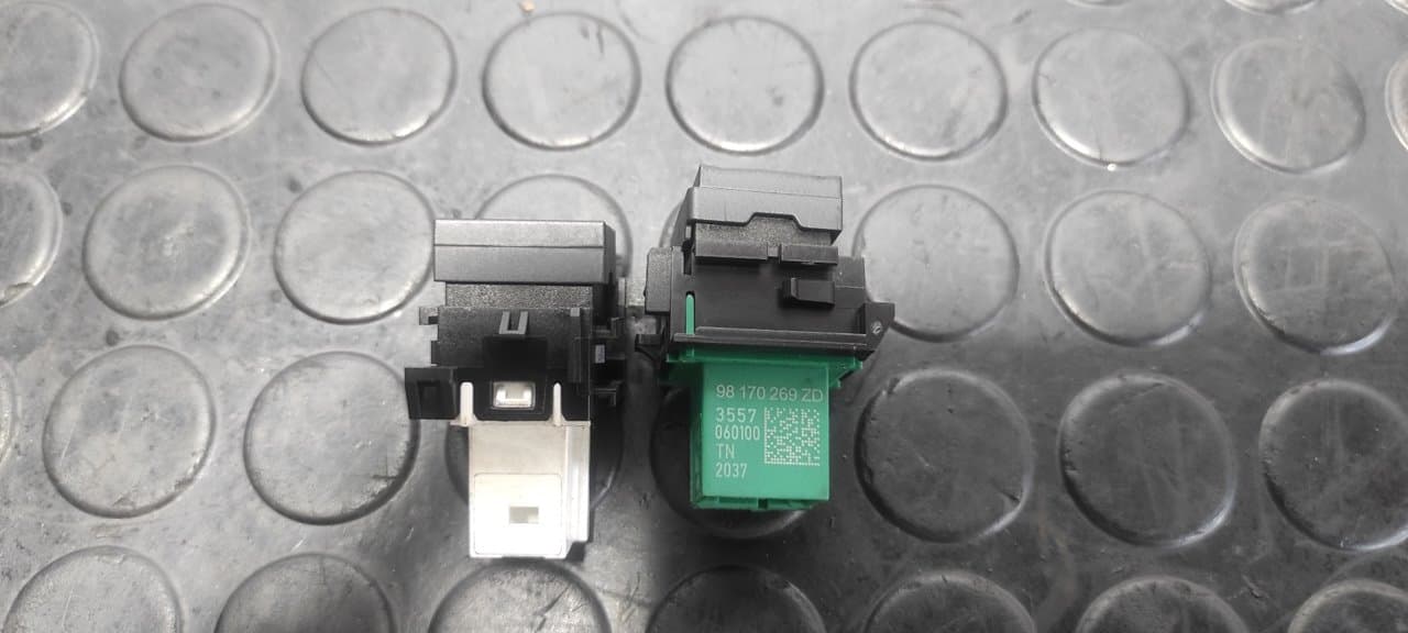 Recambio de INTERRUPTOR para CITROEN E-C4 100KW SHINE ZK01 referencia OEM IAM 98170269ZD - AZUL 4