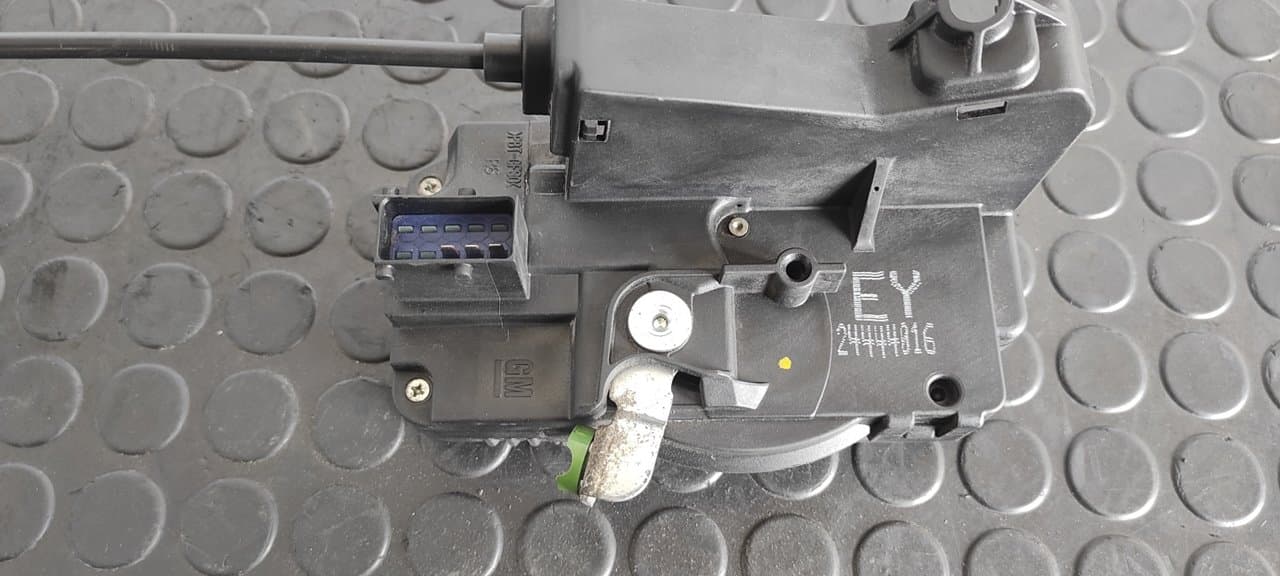 Recambio de CERRADURA PUERTA DELANTERA DERECHA para OPEL ASTRA G BERLINA Comfort Z16XE referencia OEM IAM 24444016 - NEGRO 4