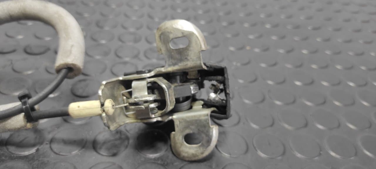 Recambio de CERRADURA PUERTA TRASERA IZQUIERDA para NISSAN INTERSTAR MOD. 04 (X70) 2.5 dCi Diesel CAT G9UA7 referencia OEM IAM 2515 - BLANCO 3