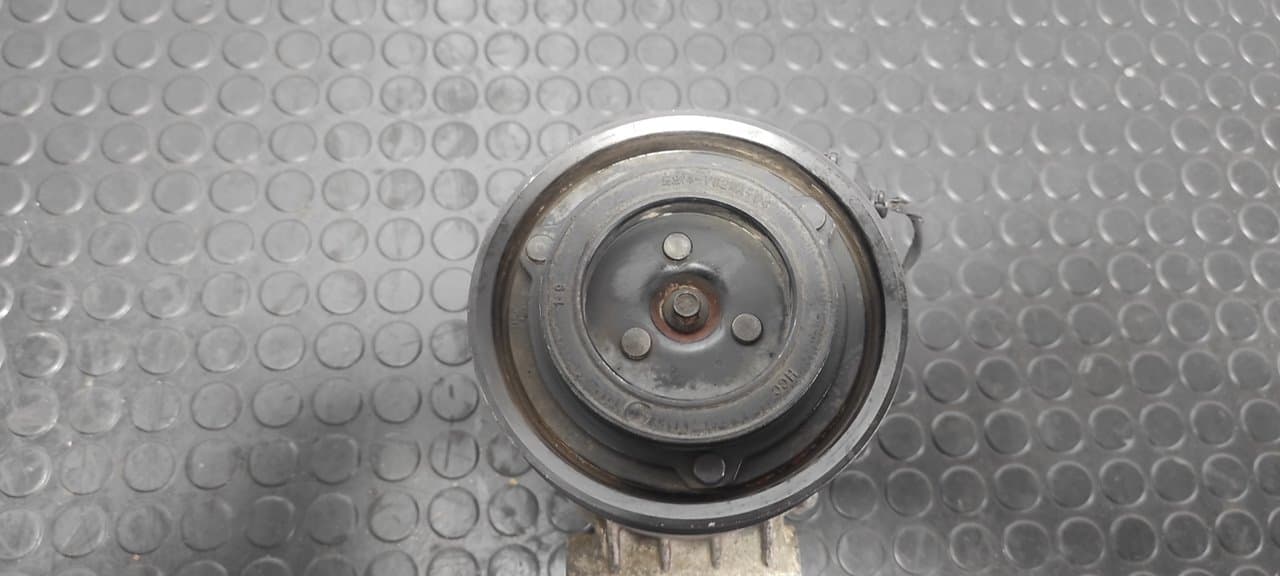 Recambio de COMPRESOR AIRE ACONDICIONADO para KIA CEE'D D4FB referencia OEM IAM  BJYA0535 - AZUL 3
