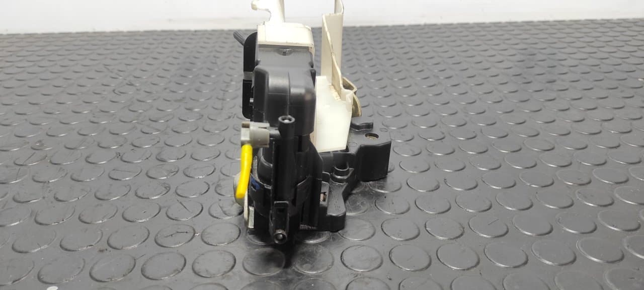 Recambio de CERRADURA PUERTA DELANTERA IZQUIERDA para MERCEDES-BENZ CLASE E (W210) FAMILIAR 300 Turbodiesel (210.225) OM606962 referencia OEM IAM  2027023535 - VERDE 3