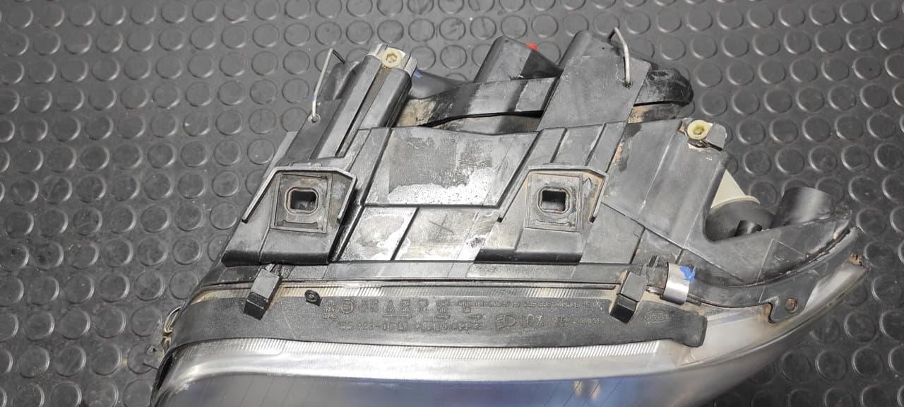 Recambio de PILOTO DELANTERO IZQUIERDO para AUDI A6 AVANT (4B5) AYM referencia OEM IAM  153813-01 - GRIS 7