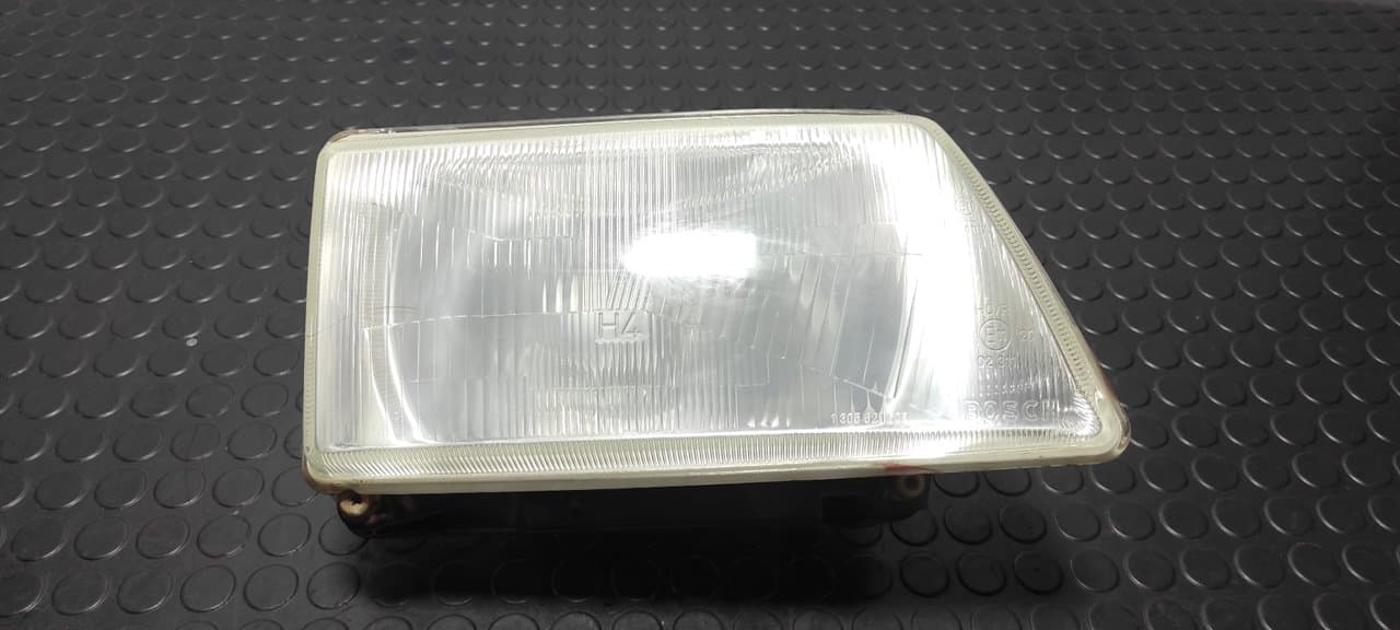 Recambio de FARO DERECHO para OPEL FRONTERA A 2.5 Turbodiesel 25TDSVM41B referencia OEM IAM  0301025352 - MARRON
