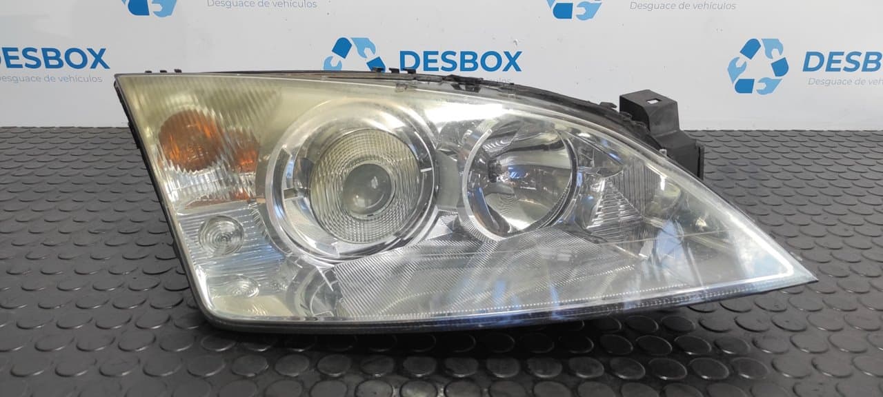 Recambio de FARO DERECHO para FORD MONDEO TURNIER (GE) Futura QJBB referencia OEM IAM 0301174272 - AZUL