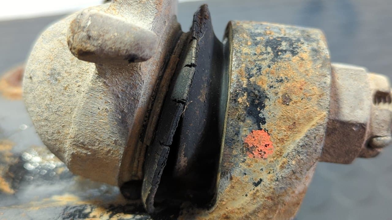 Recambio de MANGUETA DELANTERA DERECHA para OPEL FRONTERA A 2.5 Turbodiesel 25TDSVM41B referencia OEM IAM M9 - MARRON 5