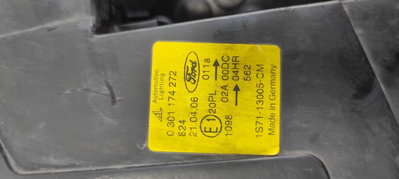 Recambio de FARO DERECHO para FORD MONDEO TURNIER (GE) Futura QJBB referencia OEM IAM 0301174272 - AZUL 3