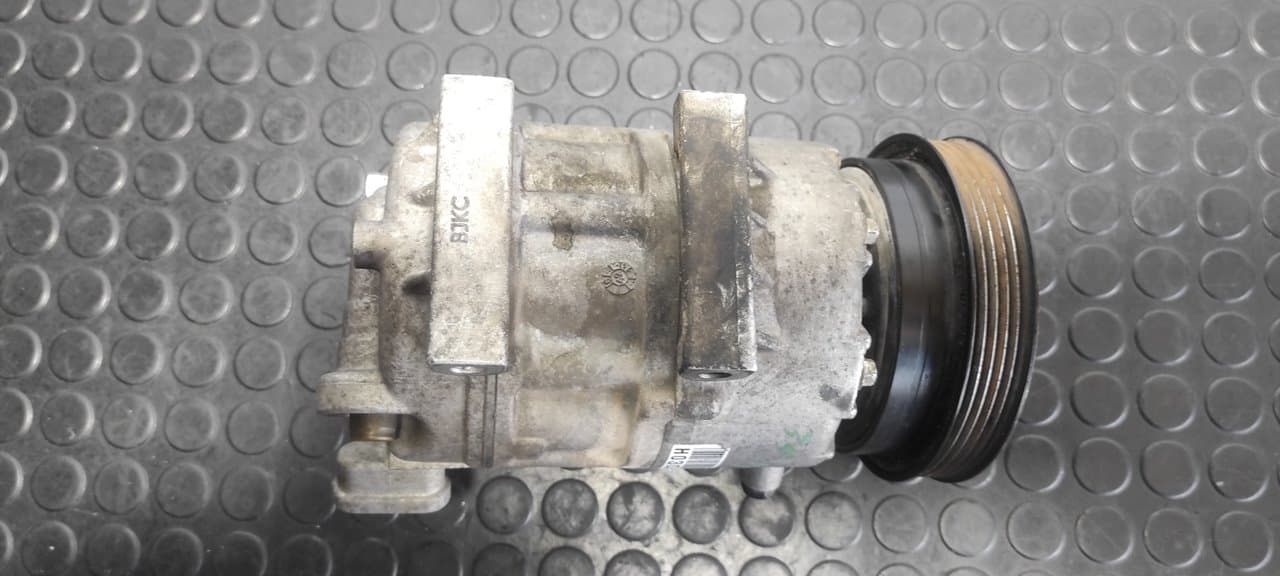 Recambio de COMPRESOR AIRE ACONDICIONADO para KIA CEE'D D4FB referencia OEM IAM  BJYA0535 - AZUL 8