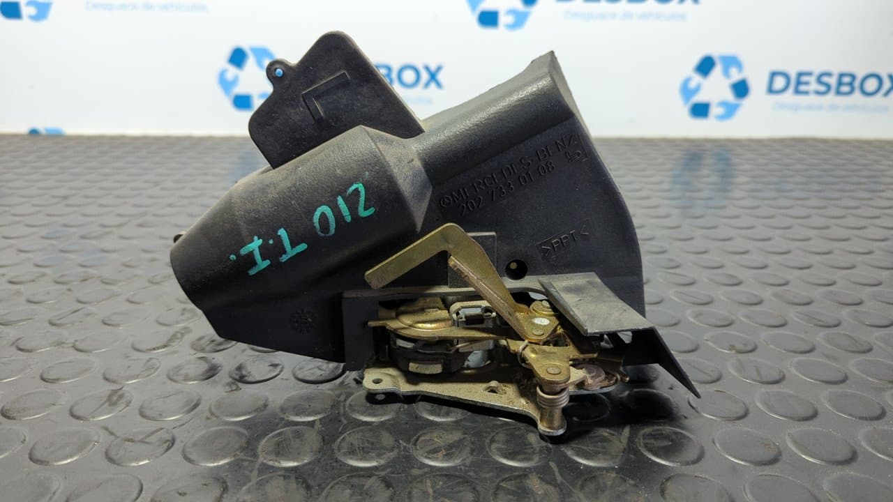 Recambio de CERRADURA PUERTA TRASERA IZQUIERDA para MERCEDES-BENZ CLASE E (W210) referencia OEM IAM 2027300535