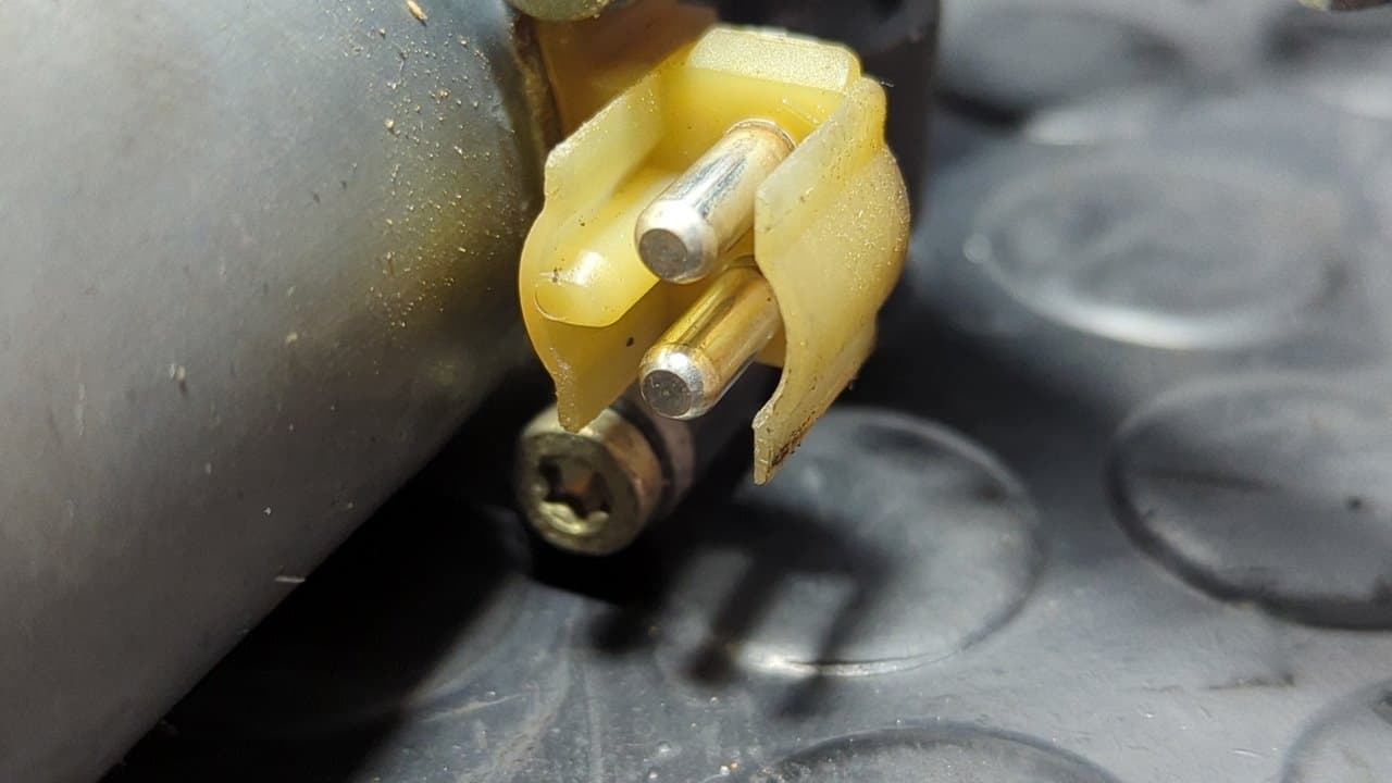 Recambio de ELEVALUNAS DELANTERO DERECHO para MERCEDES-BENZ CLASE C (W202) BERLINA 2.5 20V Turbodiesel CAT 605960 referencia OEM IAM 0130821639 - VERDE 5