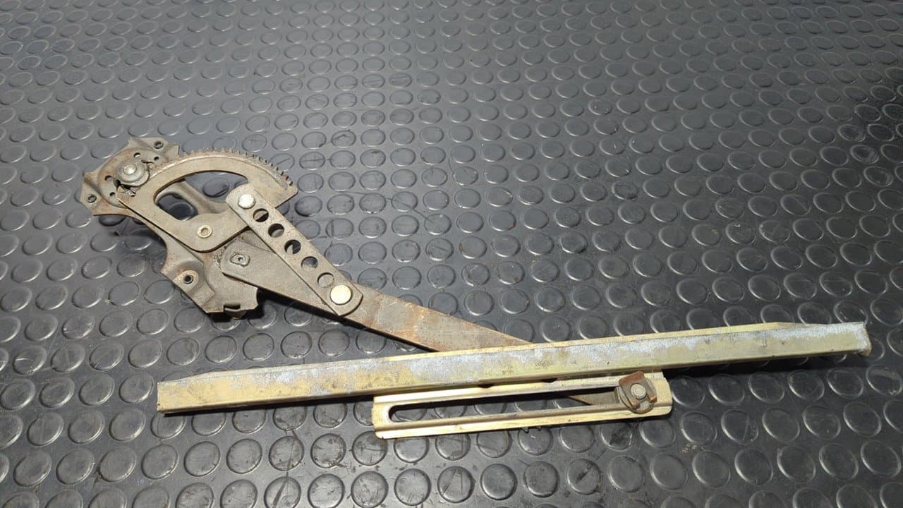 Recambio de ELEVALUNAS DELANTERO IZQUIERDO para MERCEDES-BENZ CLASE E (W123) 2