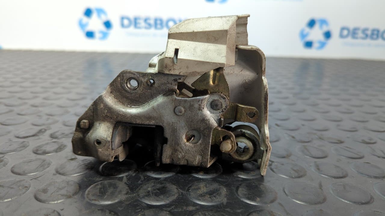 Recambio de CERRADURA PUERTA DELANTERA DERECHA para MERCEDES CLASE C (W201) referencia OEM IAM BOMORO 2