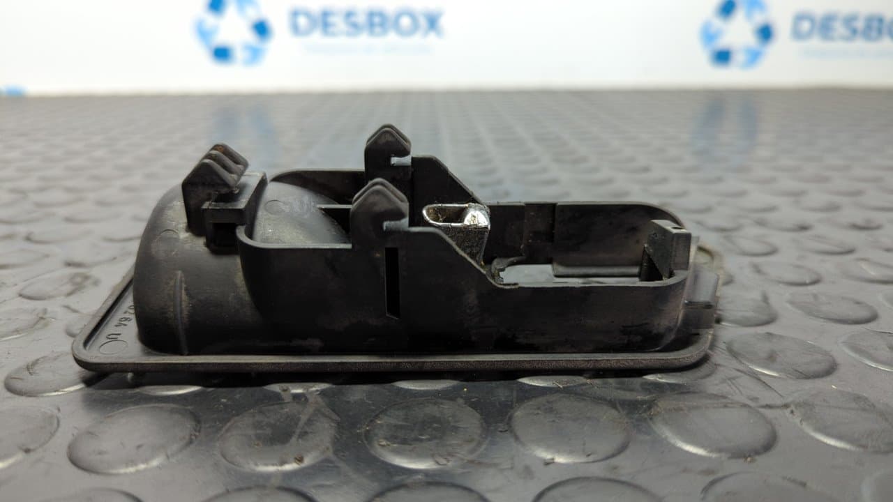 Recambio de MANETA DELANTERA DERECHA para MERCEDES-BENZ CLASE C (W201) referencia OEM IAM 2017660264 2