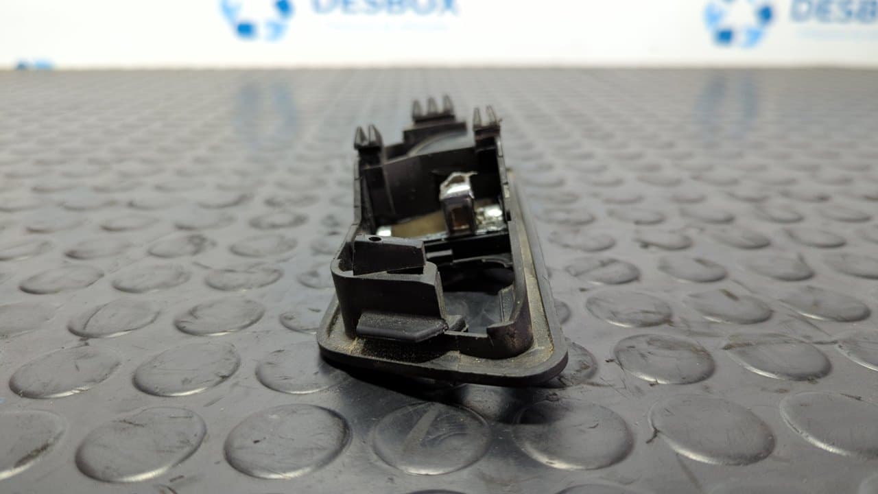Recambio de MANETA INTERIOR DELANTERA DERECHA para MERCEDES-BENZ CLASE C (W201) referencia OEM IAM 2017660264 2