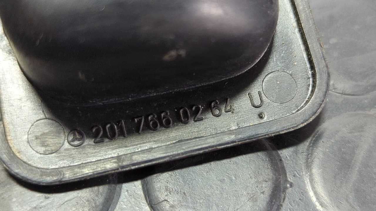 Recambio de MANETA INTERIOR DELANTERA DERECHA para MERCEDES-BENZ CLASE C (W201) referencia OEM IAM 2017660264 3