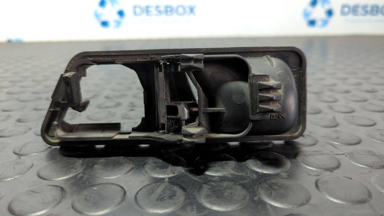 Recambio de MANETA INTERIOR DELANTERA DERECHA para MERCEDES-BENZ CLASE C (W201) referencia OEM IAM 2017660264 7
