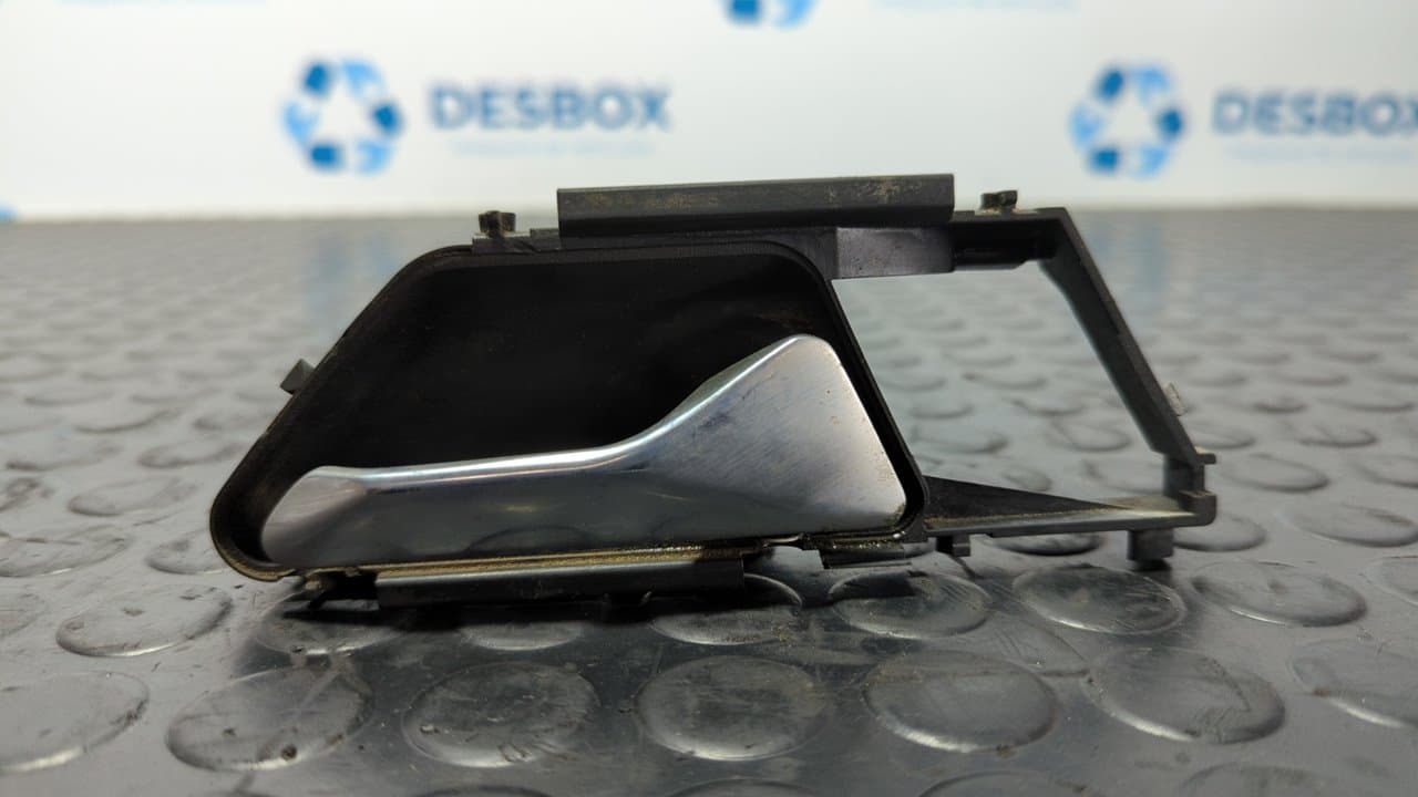 Recambio de MANETA INTERIOR DELANTERA DERECHA para MERCEDES-BENZ CLASE E (W124) referencia OEM IAM 1247600261