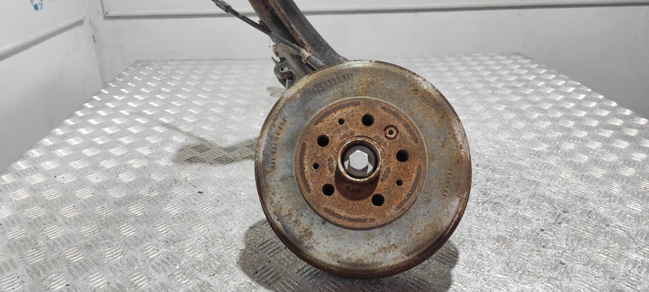 Recambio de MANGUETA TRASERA DERECHA para VOLKSWAGEN T4 TRANSPORTER/FURGONETA (MOD. 1991) 1X - ROJO 4