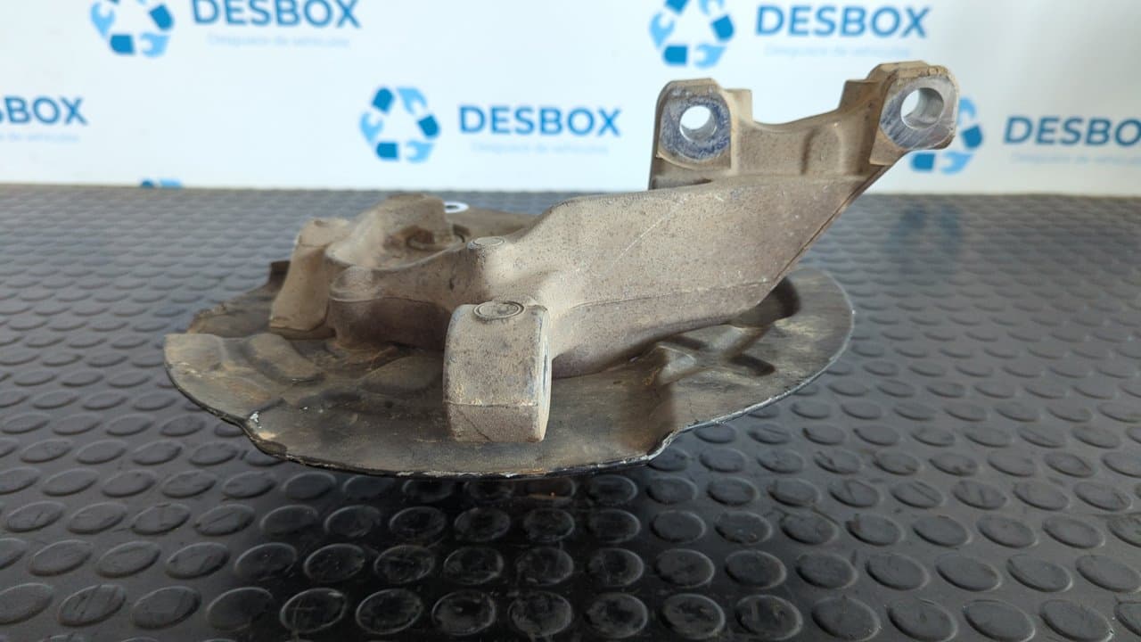 Recambio de MANGUETA DELANTERA DERECHA para VOLVO XC70 2.4 Diesel CAT D5244T14 referencia OEM IAM   9461944 - GRIS VERDE 4