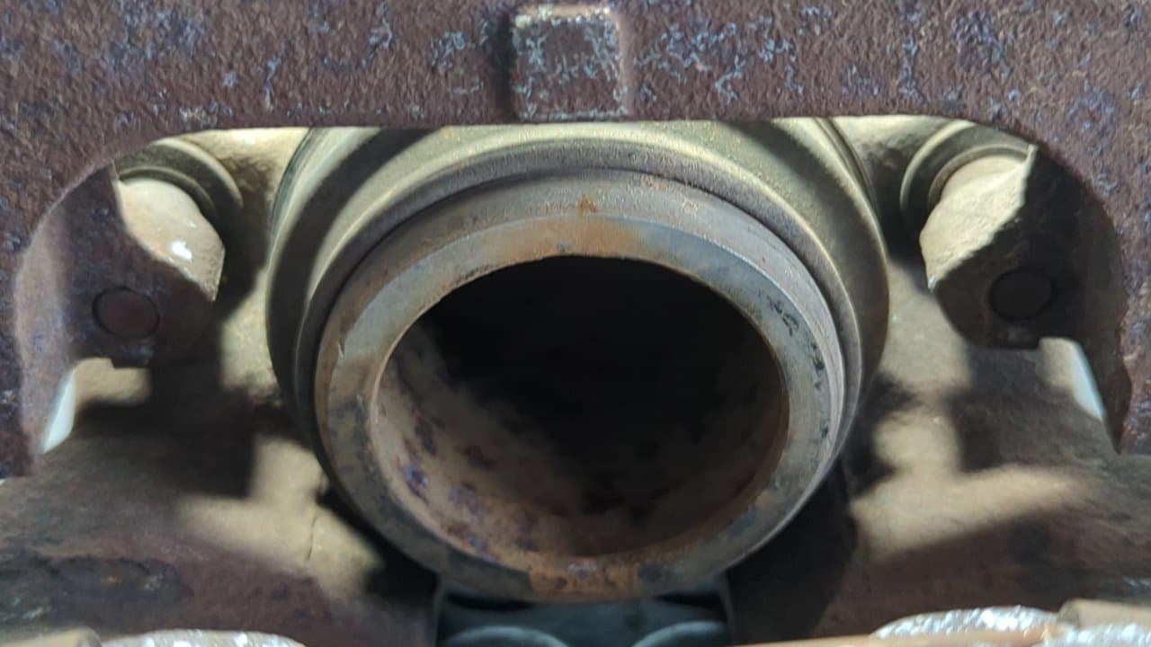 Recambio de PINZA DE FRENO DELANTERA DERECHA para VOLVO XC70 2.4 Diesel CAT D5244T14 referencia OEM IAM G322 - GRIS VERDE 7