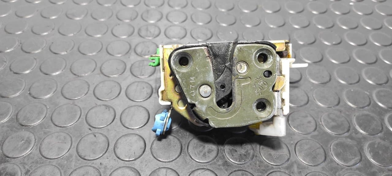 Recambio de CERRADURA PUERTA DELANTERA IZQUIERDA para NISSAN CABSTAR 3.0 TURBO BD30TI referencia OEM IAM   - BLANCO 3