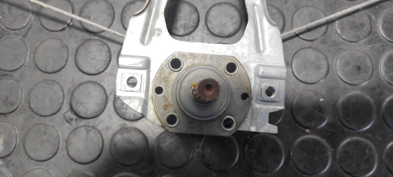 Recambio de ELEVALUNAS TRASERO IZQUIERDO para MERCEDES-BENZ CLASE C (W201) BERLINA E 190 (201.024) M102962 referencia OEM IAM   - BLANCO 2