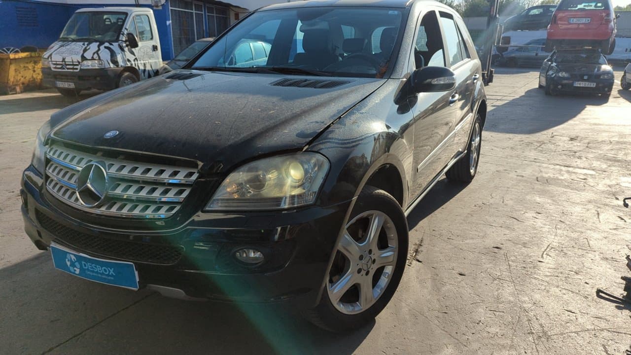 Recambio de LUNA DELANTERA DERECHA para MERCEDES-BENZ CLASE M (W164) OM642940 - NEGRO 10