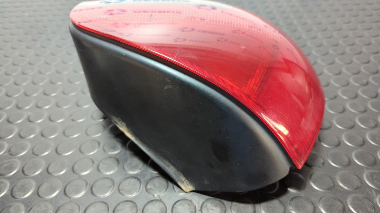 Recambio de PILOTO TRASERO IZQUIERDO para AUDI A3 (8L) 1.6 Ambiente AEH referencia OEM IAM 8L0945257 - ROJO 7