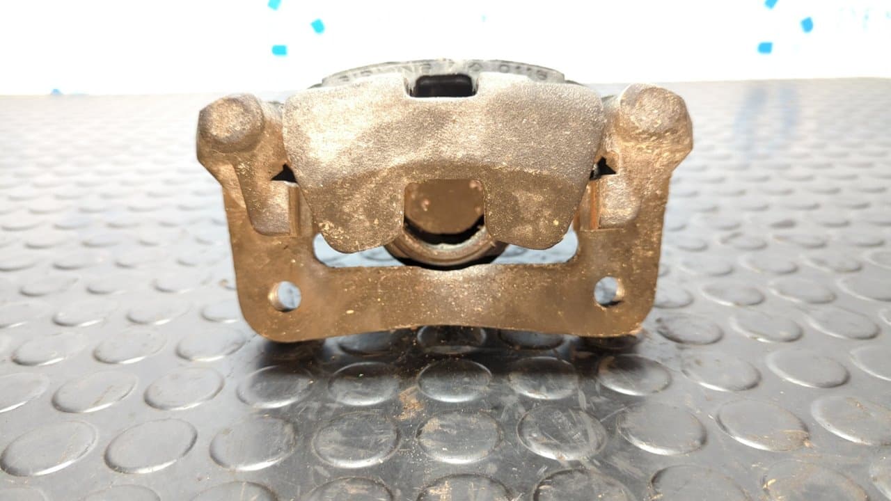 Recambio de PINZA DE FRENO DELANTERA IZQUIERDA para SUZUKI SAMURAI SJ 413 (SJ) 1.0 G F10A referencia OEM IAM GIRLING 7 0116 - AMARILLO 2