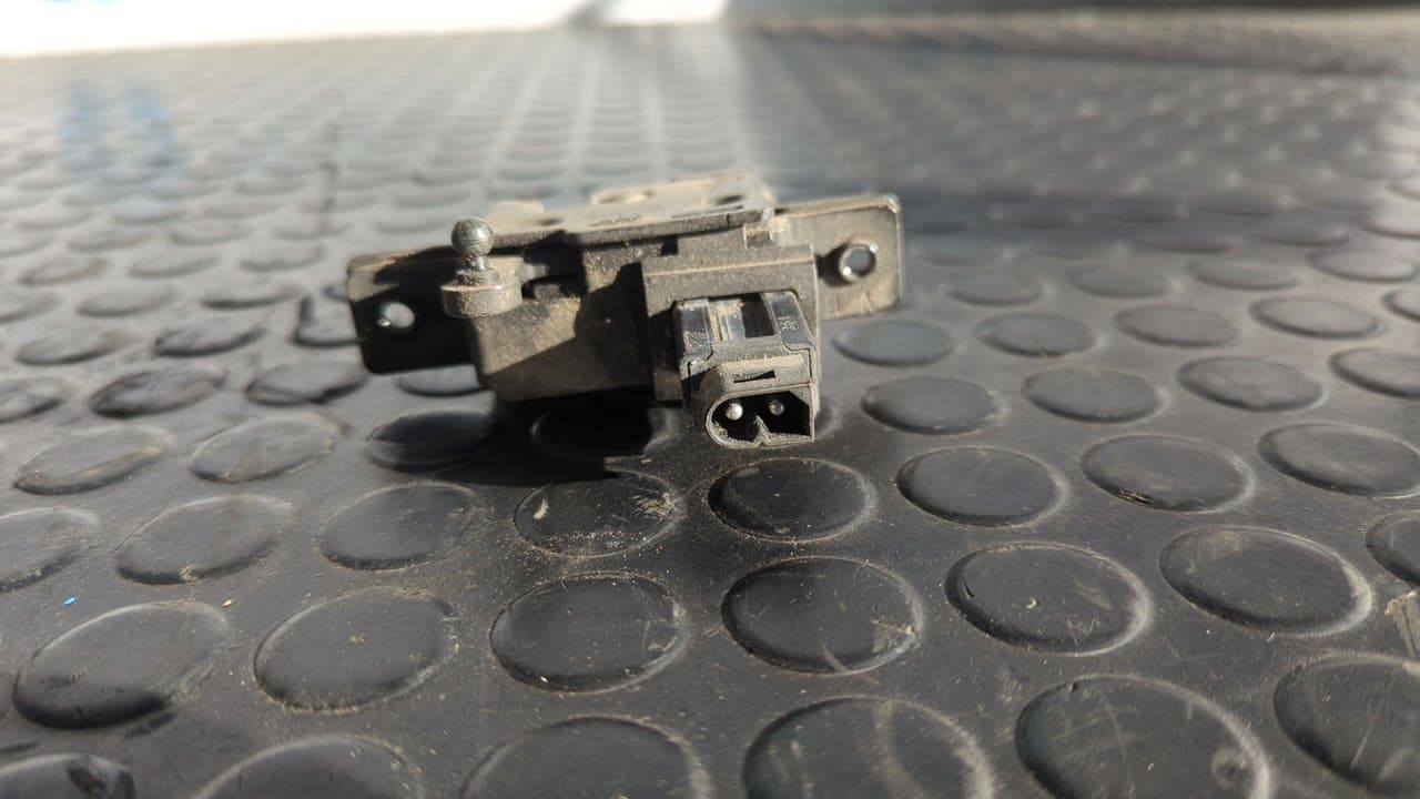 Recambio de CERRADURA MALETERO / PORTON para BMW SERIE 5 BERLINA (E39) referencia OEM IAM 19446900 4