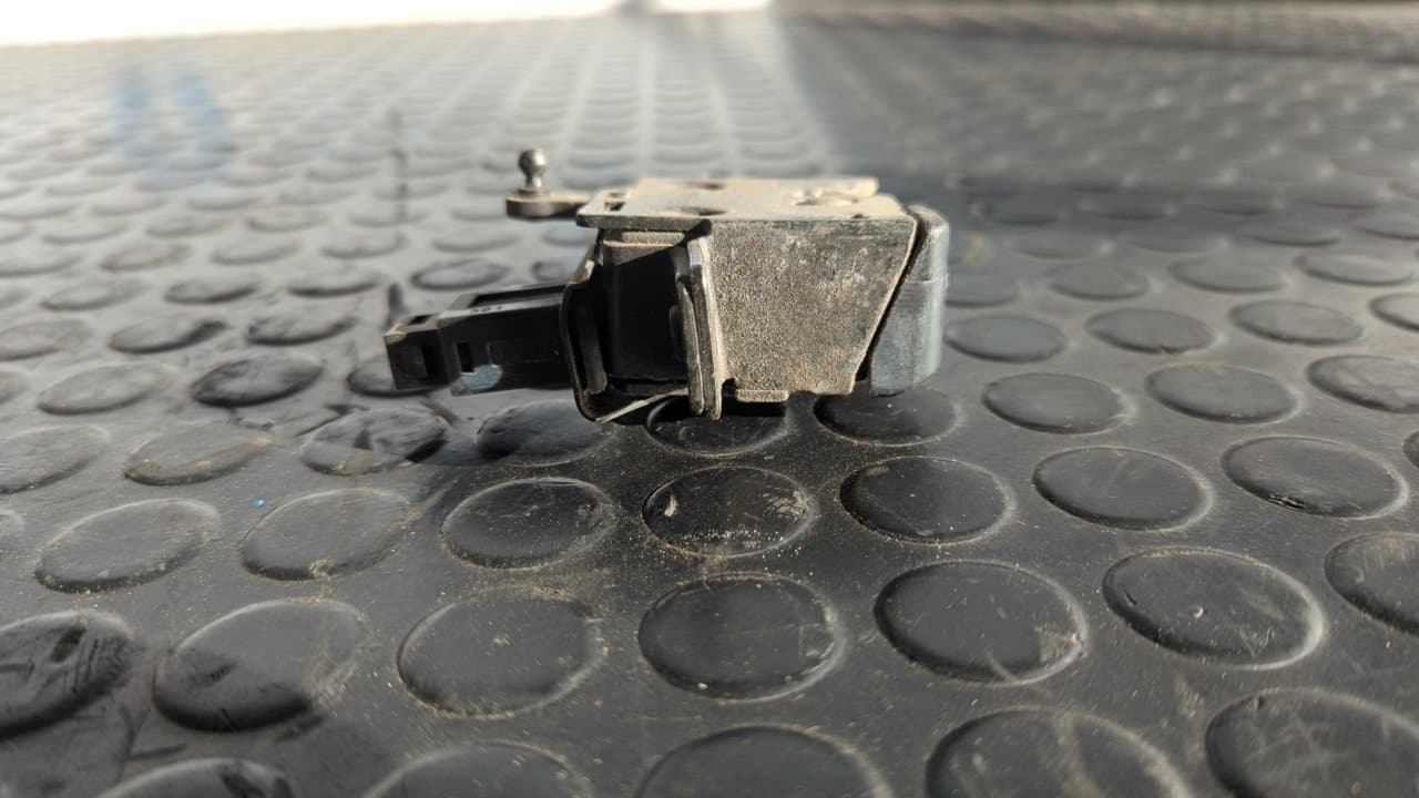 Recambio de CERRADURA MALETERO / PORTON para BMW SERIE 5 BERLINA (E39) referencia OEM IAM 19446900 3
