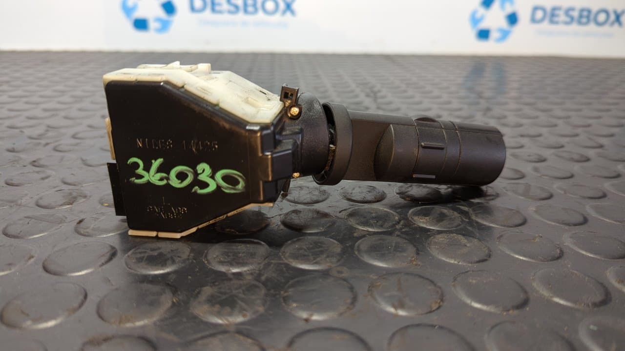 Recambio de MANDO LUCES para NISSAN QASHQAI (J10) Acenta K9K referencia OEM IAM 14425 - GRANATE 7