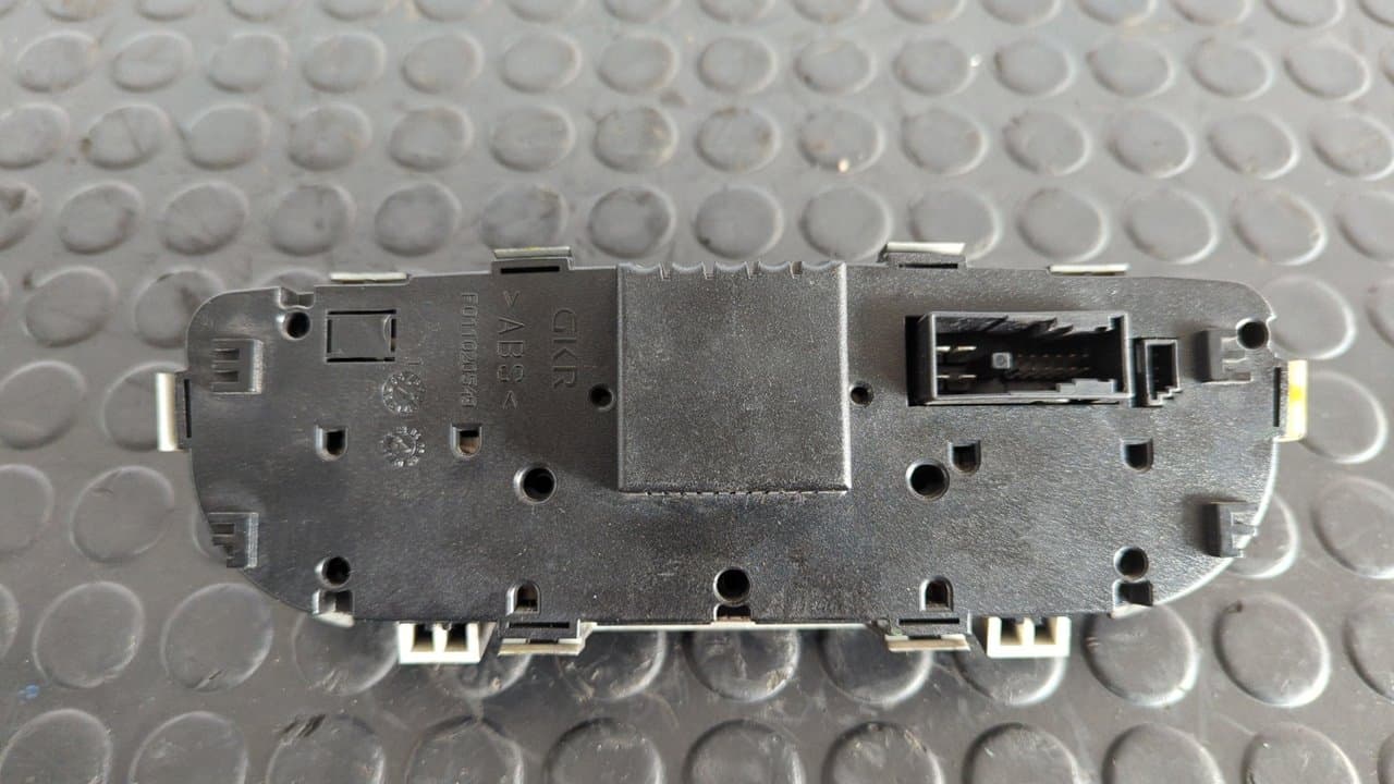 Recambio de MANDO CALEFACCION / AIRE ACONDICIONADO para MERCEDES-BENZ CLASE C (W203) BERLINA OM611962 referencia OEM IAM A2098300085 - GRIS 5