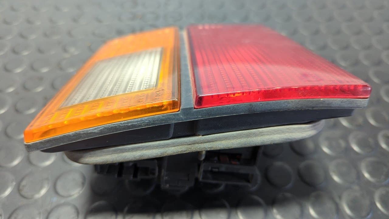 Recambio de PILOTO PORTON DERECHO para VOLKSWAGEN CORRADO (509) 1.8 G60 CAT (1H. PG) PG referencia OEM IAM 535945108 - BLANCO 4