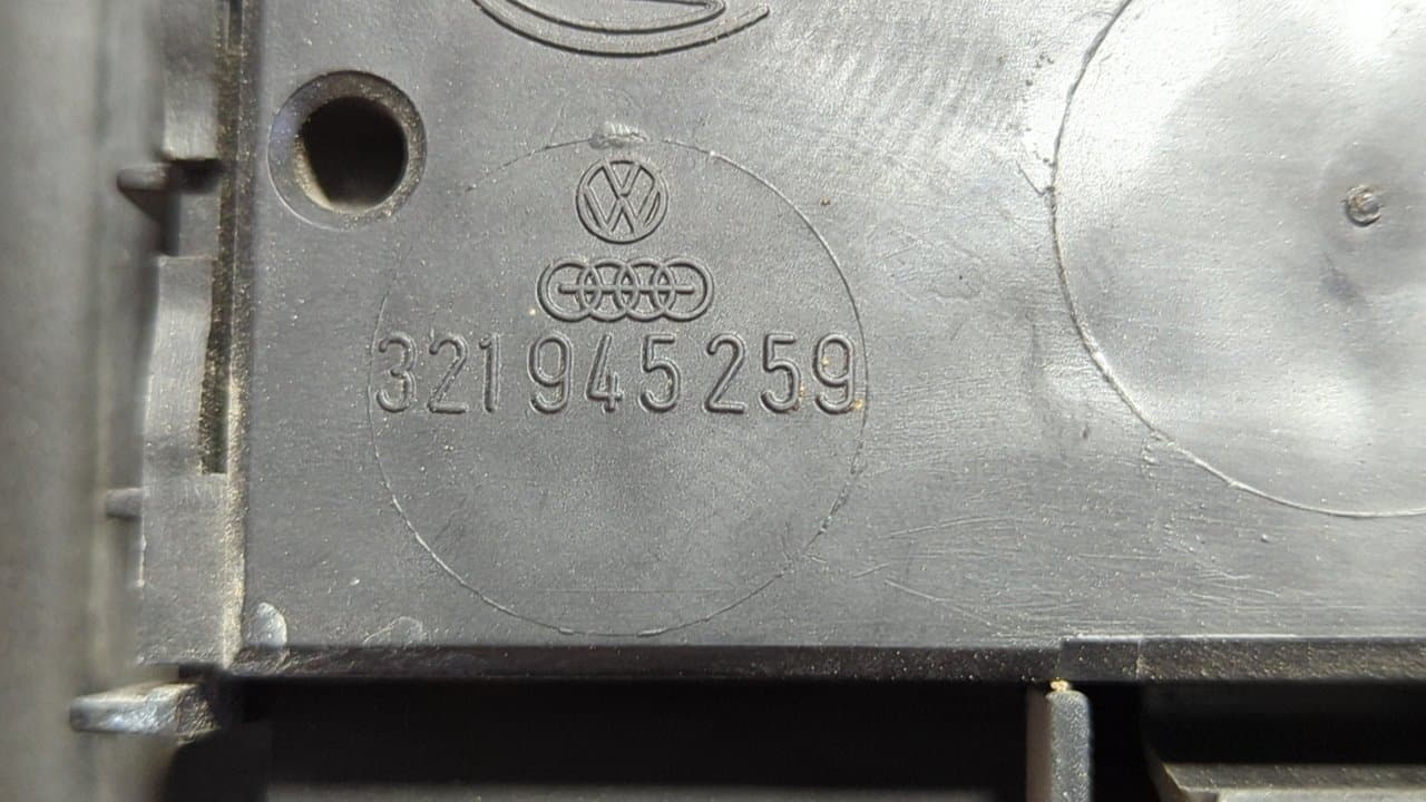 Recambio de PILOTO PORTON IZQUIERDO para VOLKSWAGEN CORRADO (509) 1.8 G60 CAT (1H. PG) PG referencia OEM IAM 535945107 - BLANCO 9