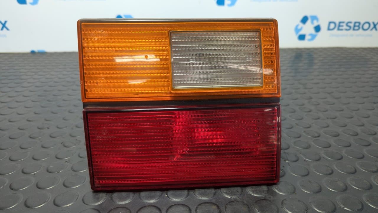 Recambio de PILOTO PORTON IZQUIERDO para VOLKSWAGEN CORRADO (509) referencia OEM IAM 535945107