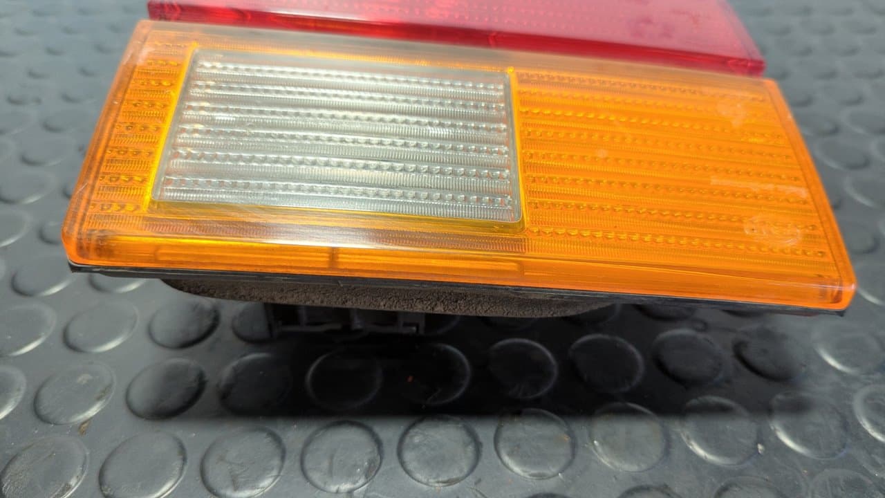 Recambio de PILOTO PORTON IZQUIERDO para VOLKSWAGEN CORRADO (509) referencia OEM IAM 535945107 5
