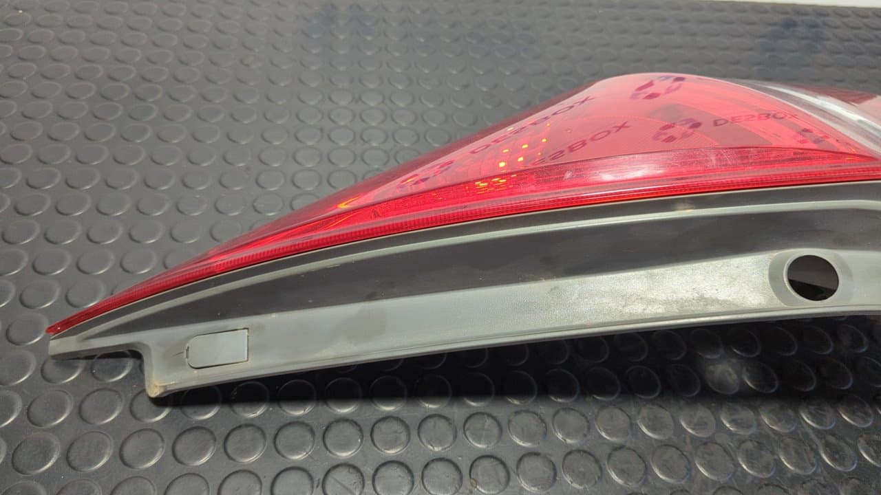 Recambio de PILOTO TRASERO DERECHO para HYUNDAI I30 Comfort G4FC referencia OEM IAM 924022L0 - NEGRO 5