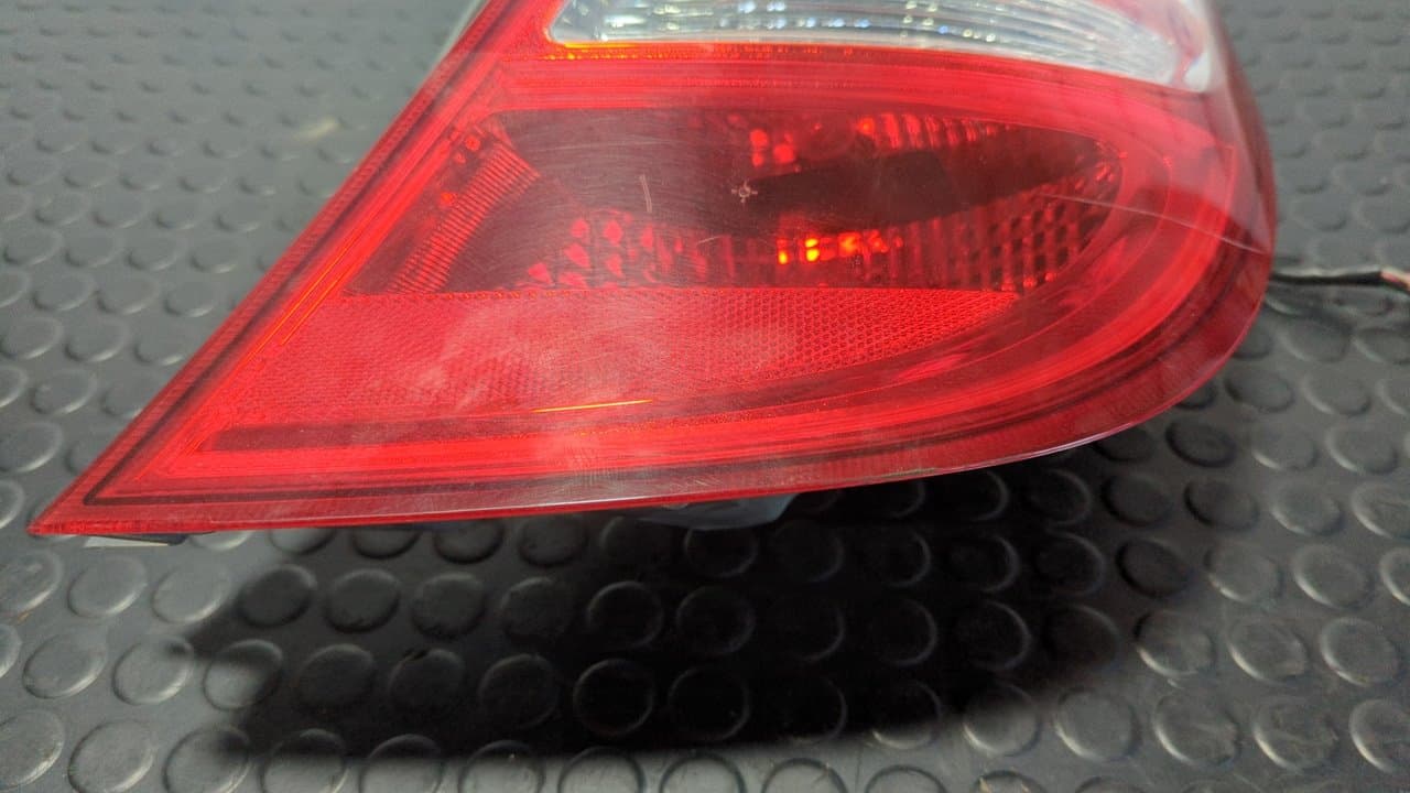 Recambio de PILOTO TRASERO DERECHO para HYUNDAI I30 Comfort G4FC referencia OEM IAM 924022L0 - NEGRO 4