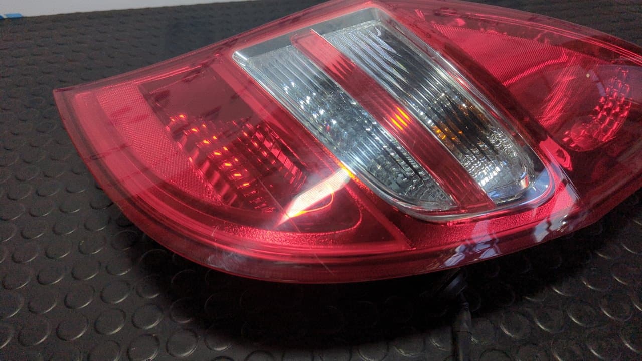 Recambio de PILOTO TRASERO DERECHO para HYUNDAI I30 Comfort G4FC referencia OEM IAM 924022L0 - NEGRO 9