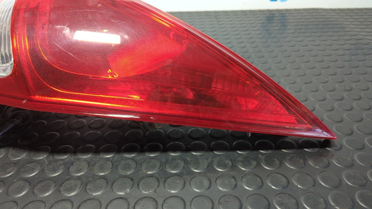Recambio de PILOTO TRASERO DERECHO para HYUNDAI I30 Comfort G4FC referencia OEM IAM 924022L0 - NEGRO 8