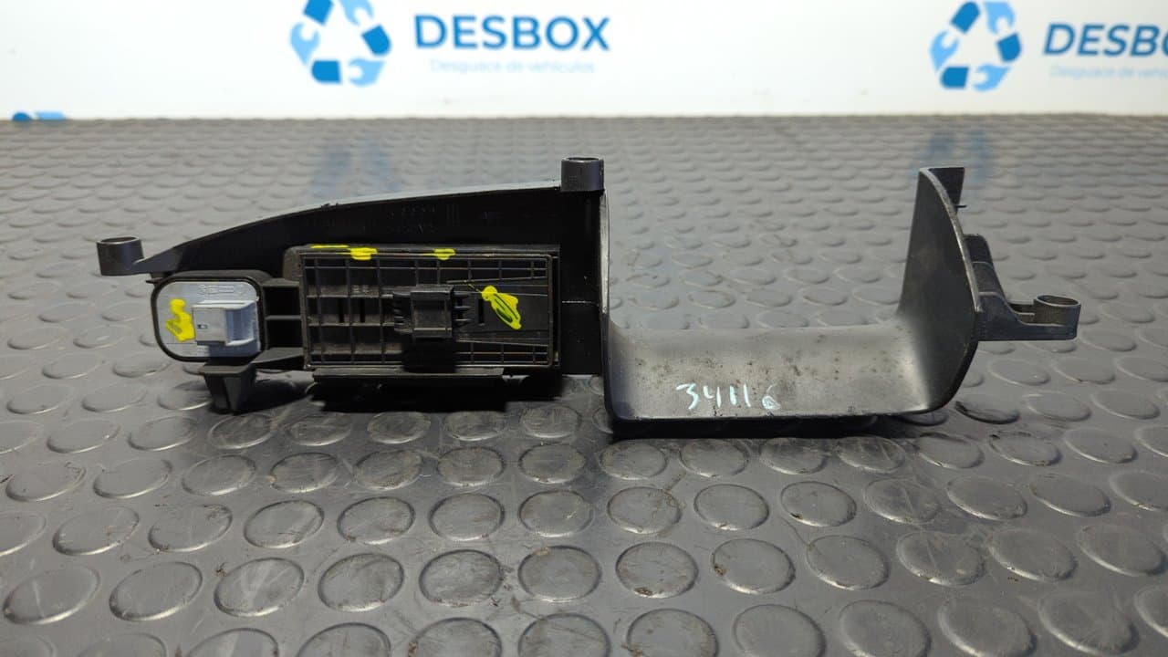 Recambio de MANDO ELEVALUNAS DELANTERO IZQUIERDO para AUDI A4 AVANT (8E) 2.0 TDI Quattro (DPF) BRE referencia OEM IAM 8E1867171B - BLANCO 7