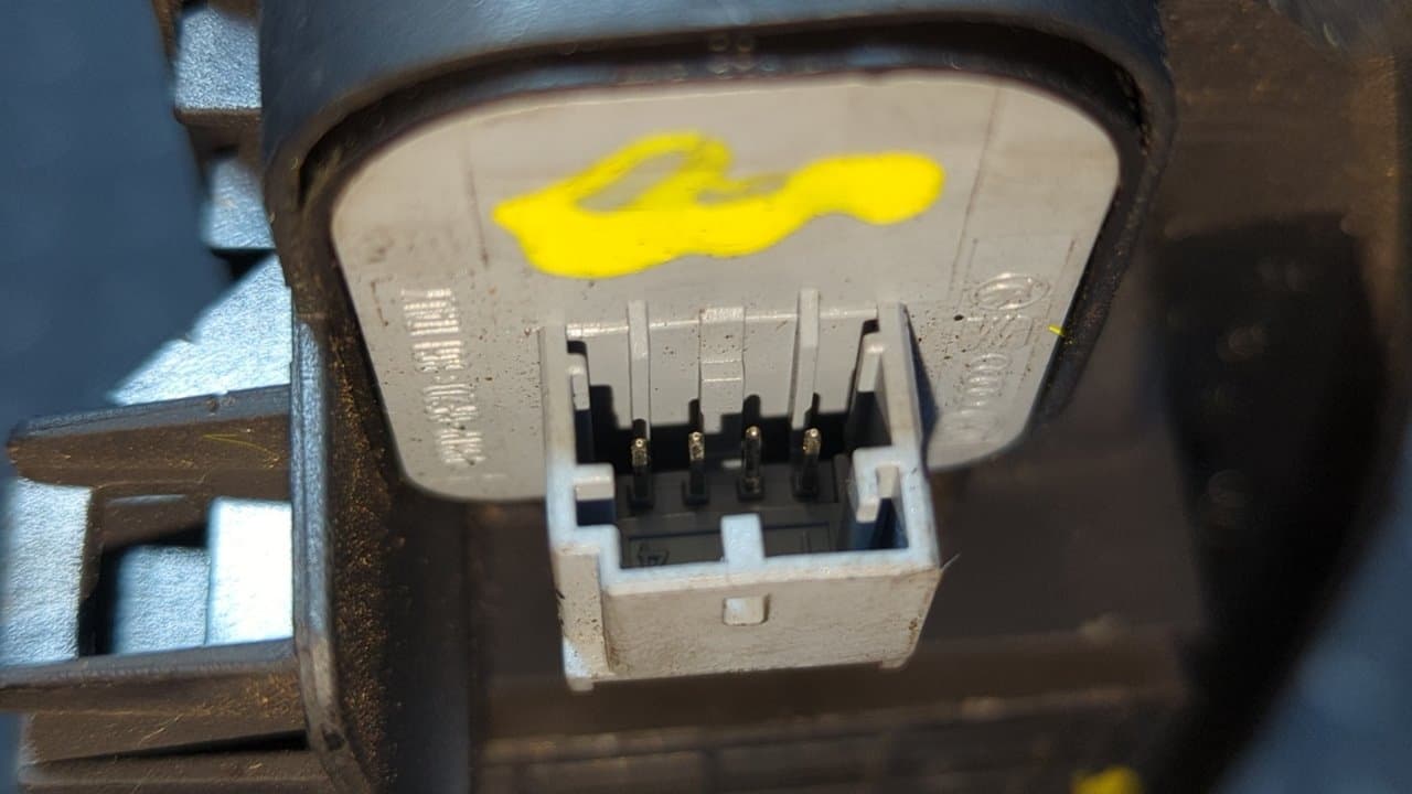 Recambio de MANDO ELEVALUNAS DELANTERO IZQUIERDO para AUDI A4 AVANT (8E) 2.0 TDI Quattro (DPF) BRE referencia OEM IAM 8E1867171B - BLANCO 2