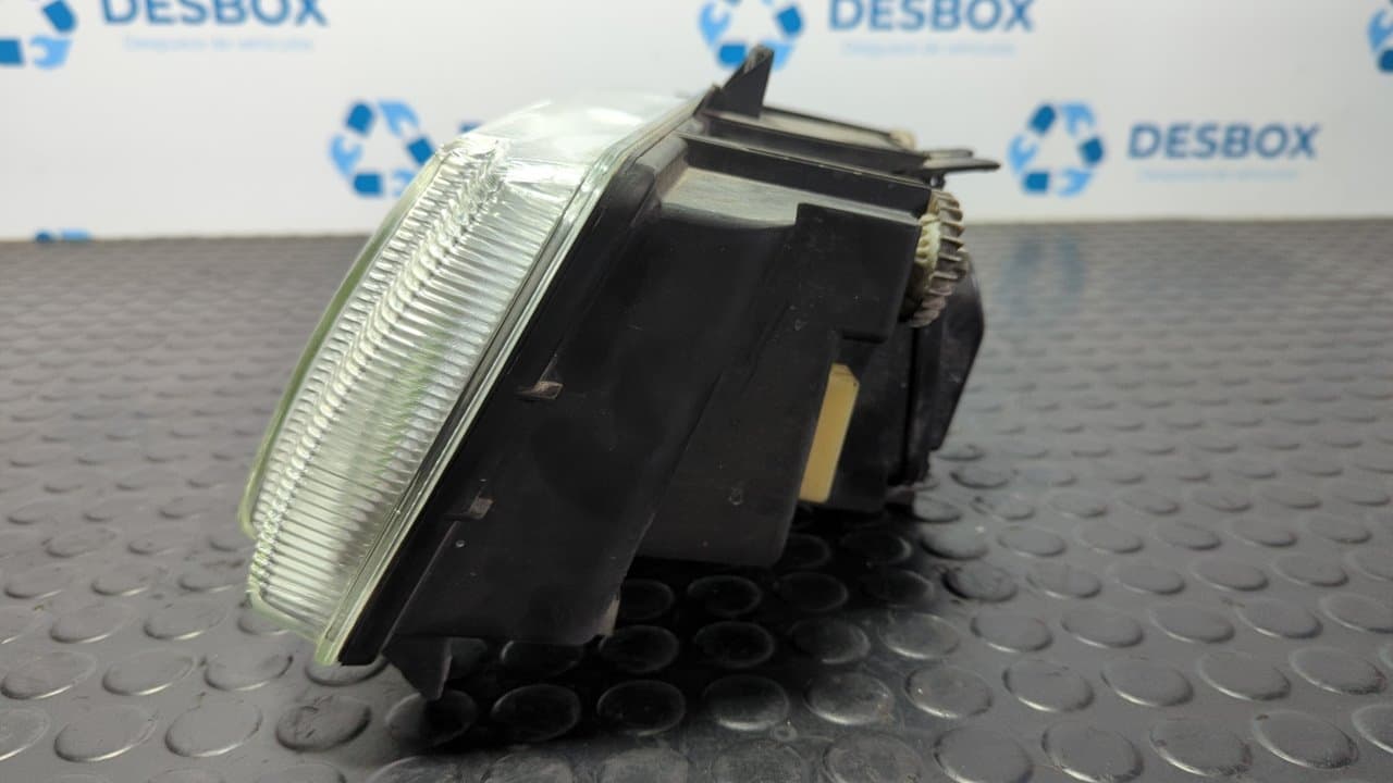 Recambio de FARO DERECHO para VOLKSWAGEN CADDY KA/KB (9K9) Family 1Y referencia OEM IAM 67725169 - BLANCO 8