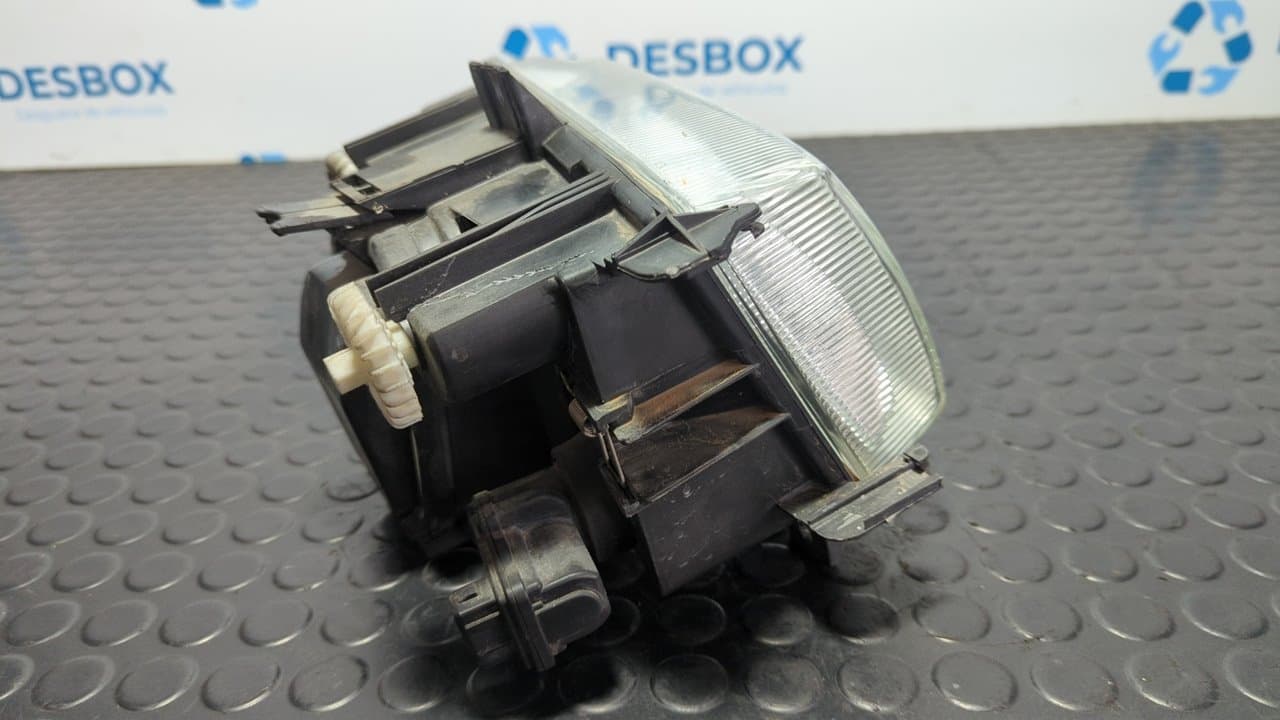 Recambio de FARO DERECHO para VOLKSWAGEN CADDY KA/KB (9K9) Family 1Y referencia OEM IAM 67725169 - BLANCO 5