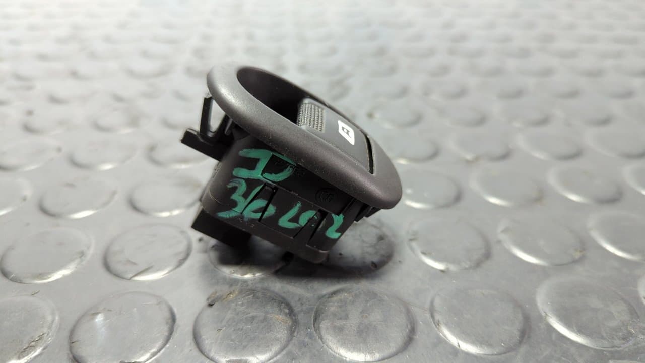 Recambio de MANDO ELEVALUNAS DELANTERO DERECHO para CITROEN C2 by Loeb 8HZ referencia OEM IAM 96401469XT - GRIS 2