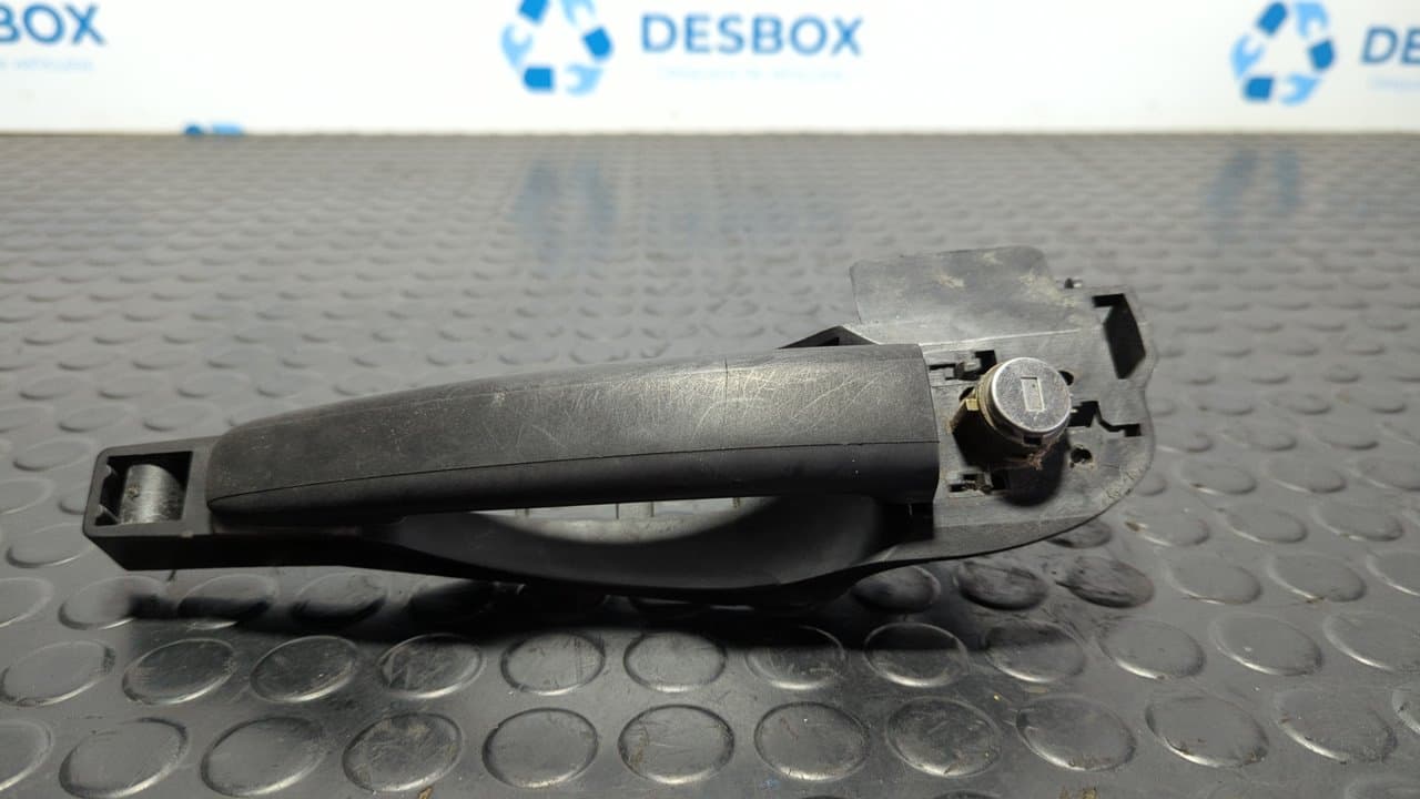 Recambio de MANETA DELANTERA IZQUIERDA para CITROEN C2 by Loeb 8HZ referencia OEM IAM 9650444480 - GRIS