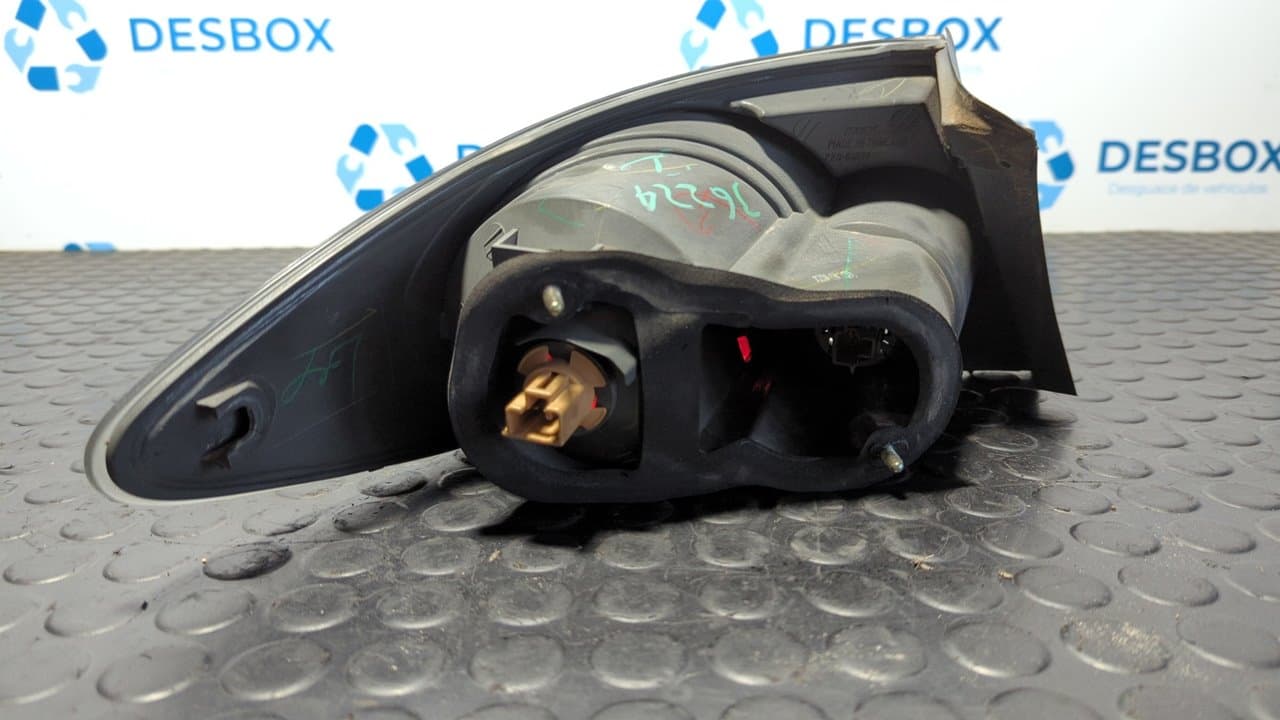 Recambio de PILOTO TRASERO DERECHO para MAZDA 6 BERLINA (GG) 2.0 CRTD 136 Active (4-ptas.) RF5C referencia OEM IAM 22061971 - AZUL 2