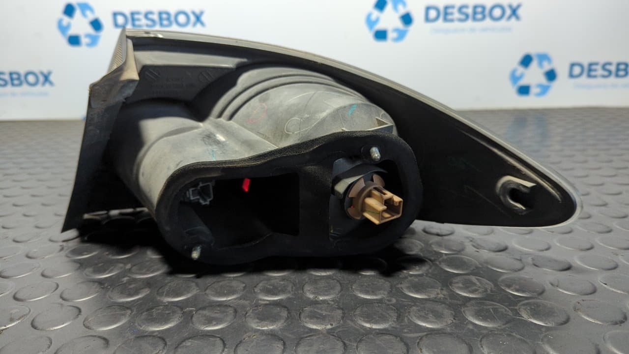 Recambio de PILOTO TRASERO IZQUIERDO para MAZDA 6 BERLINA (GG) 1.8 Active (4-ptas.) L813 referencia OEM IAM 22061971 - GRIS PLATA 8